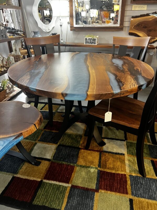 Product Image for  Authentic Amish Hand Crafted Round R. Walnut Table